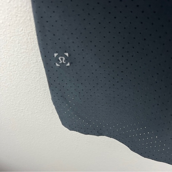 Lululemon Fast Free Short Sleeve Shirt - Picture 5 of 6